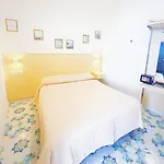 Vista Mare Bb 3* 아나카프리